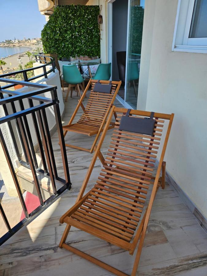 Appartamento Moderno piso céntrico frente al mar con gran terraza Rincón de la Victoria Esterno foto